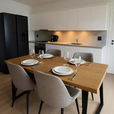 Modern Apartment In The Middle Of The City Center Kirkenes Exterior photo