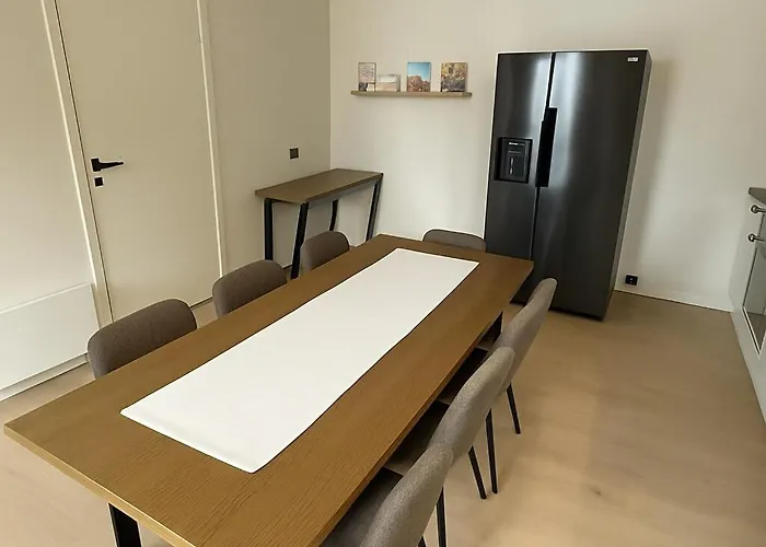 Modern Apartment In The Middle Of The City Center