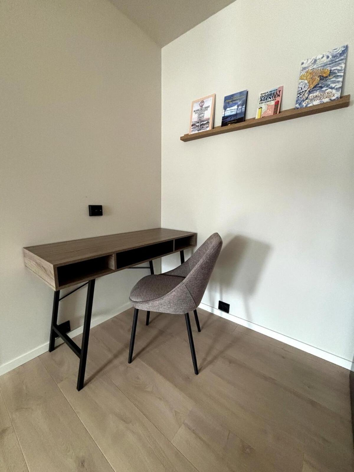 Modern In The Middle Of The Center Apartment